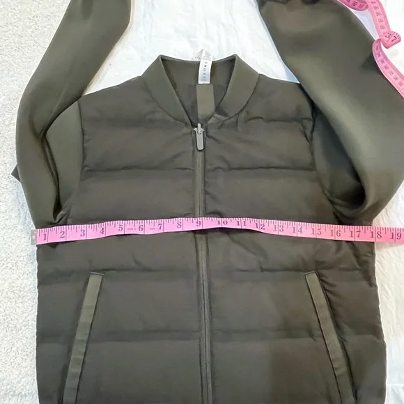 Lululemon Athletica Green Bomber Jacket with Quilted Design - Picture 9 of 13